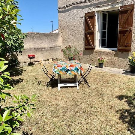 Joli Studio En Rez-De-Chaussee Pradines  Dış mekan fotoğraf